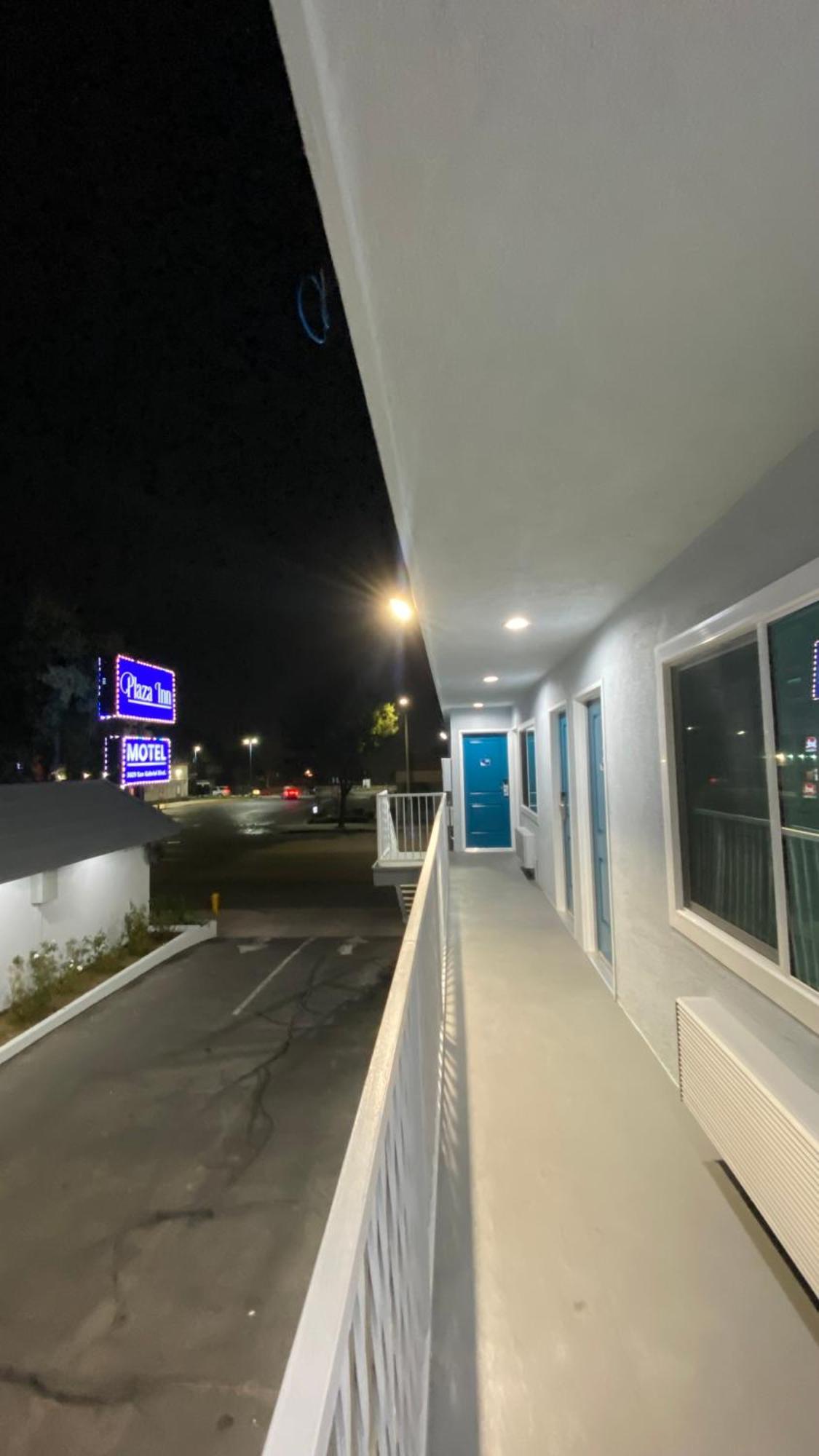 Plaza Inn Motel - Los Angeles Area Розмид Экстерьер фото